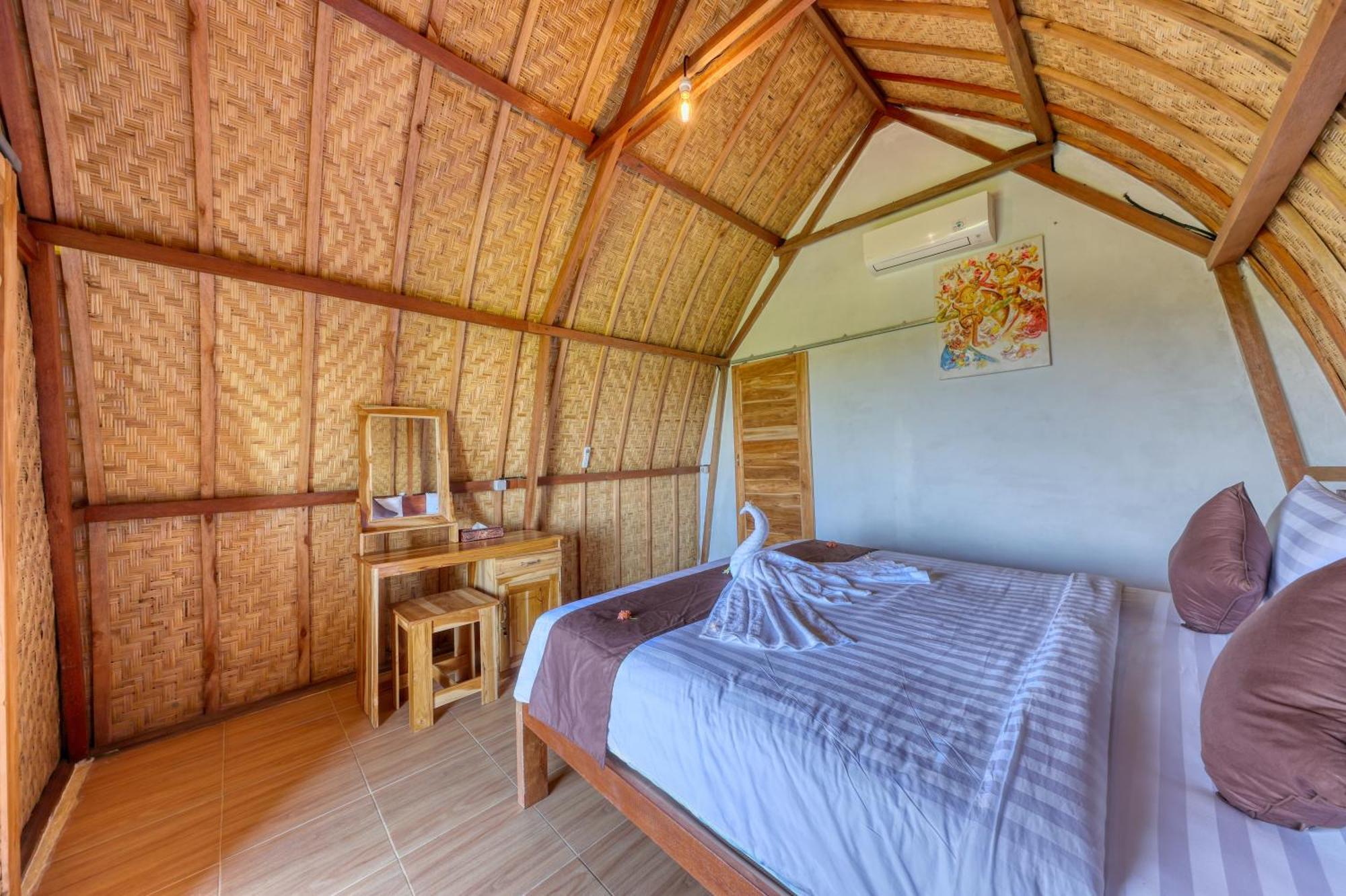 D Sebuluh Bungalow Batumadeg Стая снимка