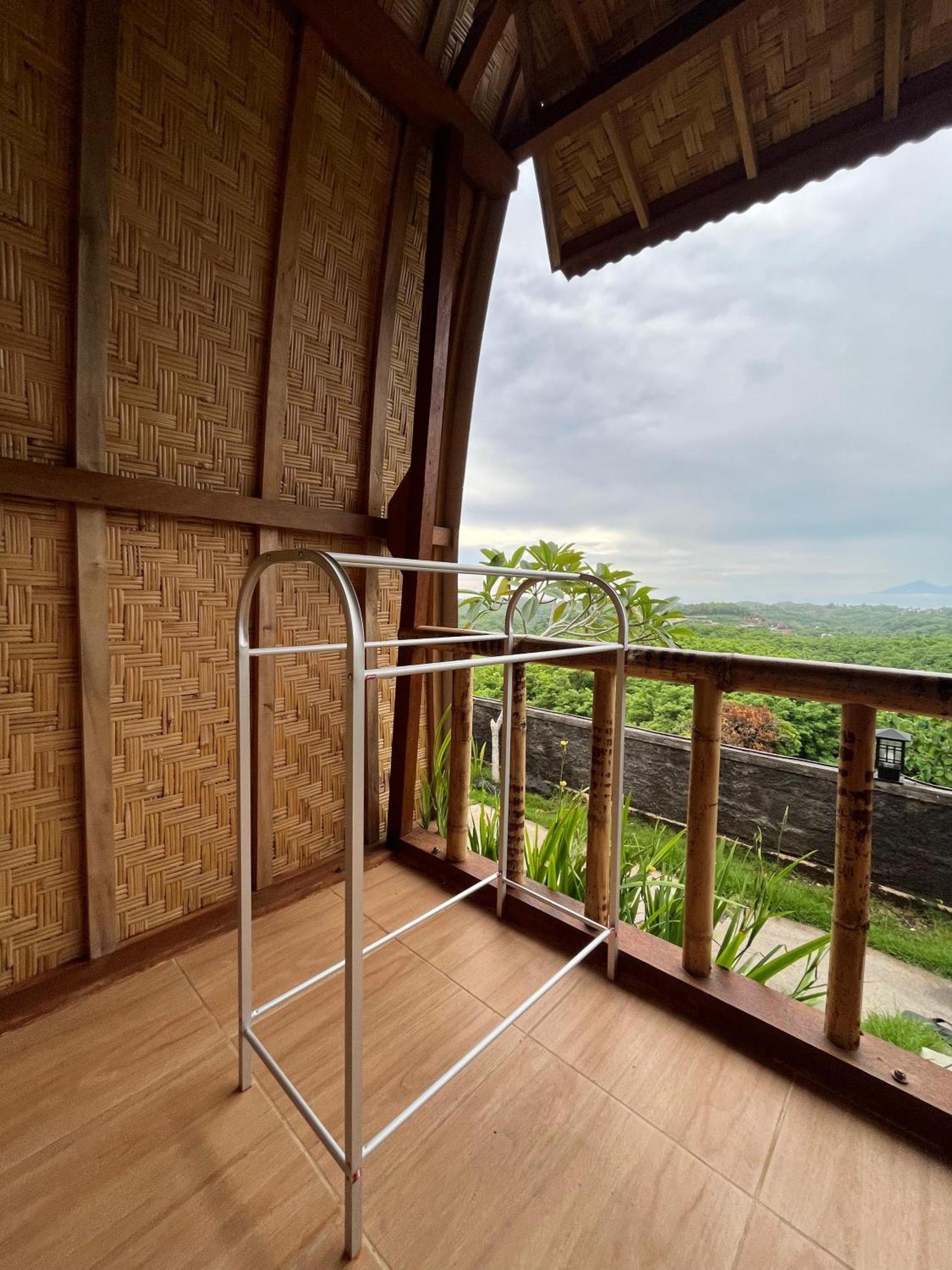 D Sebuluh Bungalow Batumadeg Стая снимка