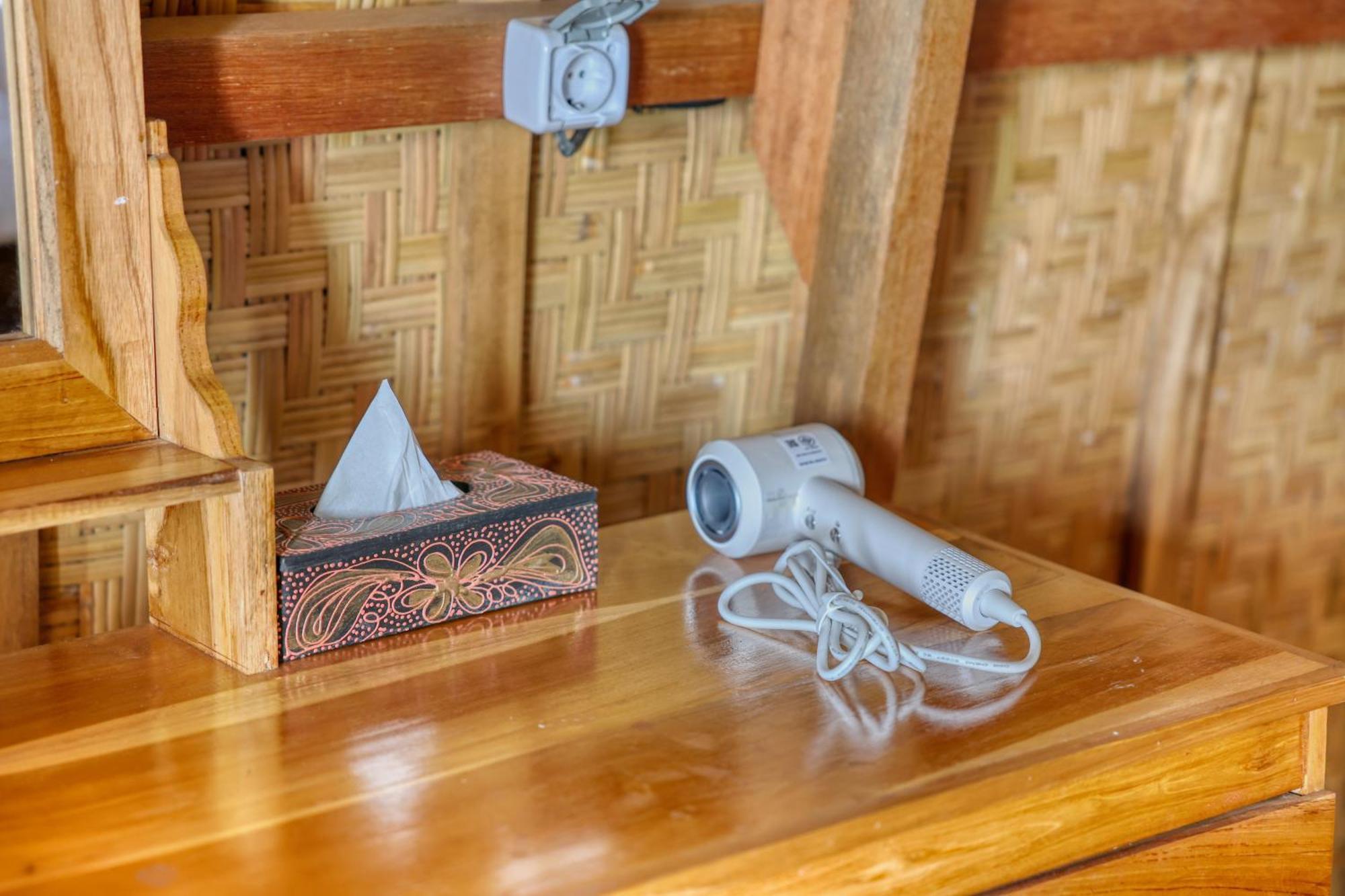 D Sebuluh Bungalow Batumadeg Екстериор снимка