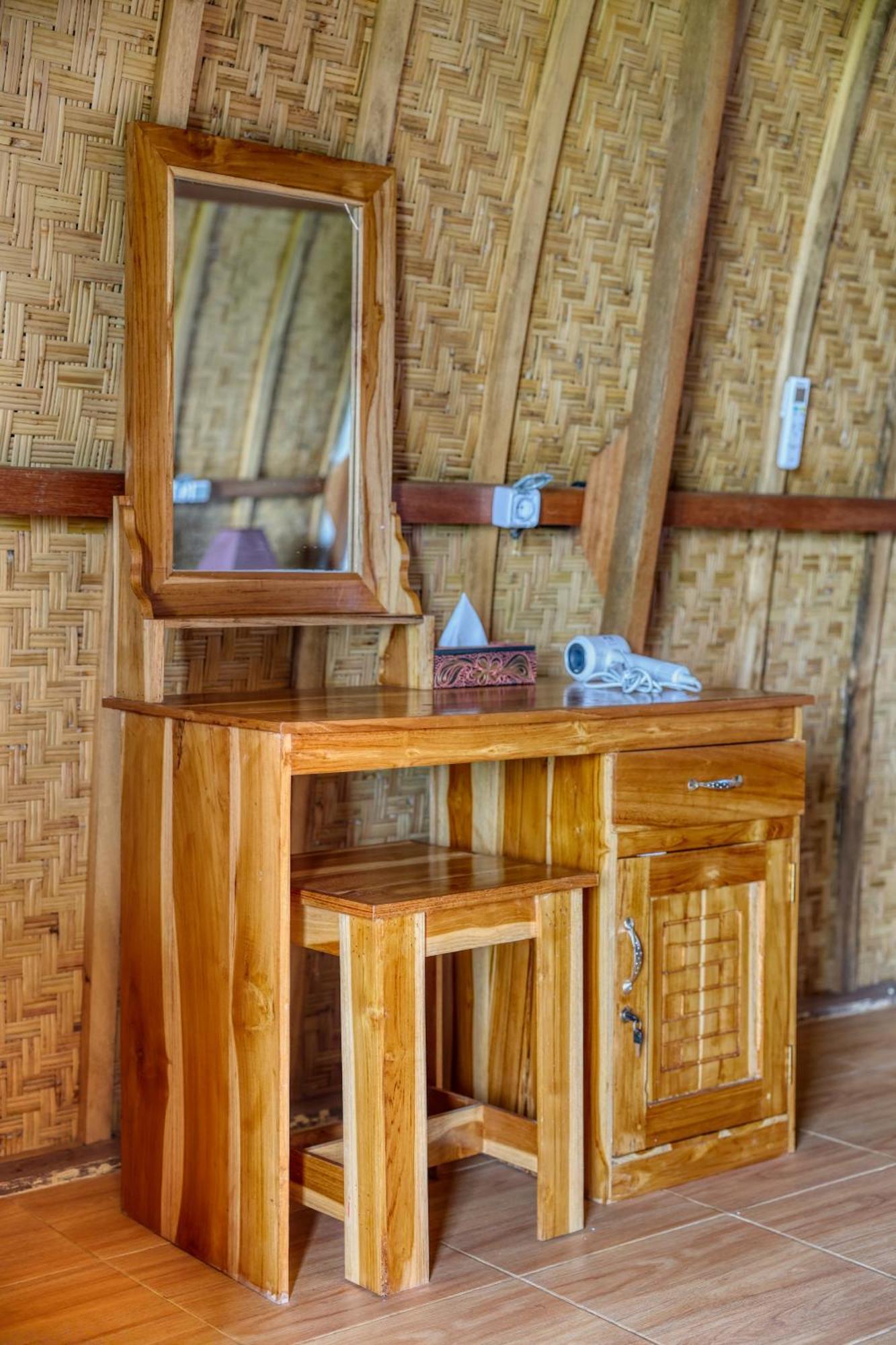 D Sebuluh Bungalow Batumadeg Екстериор снимка